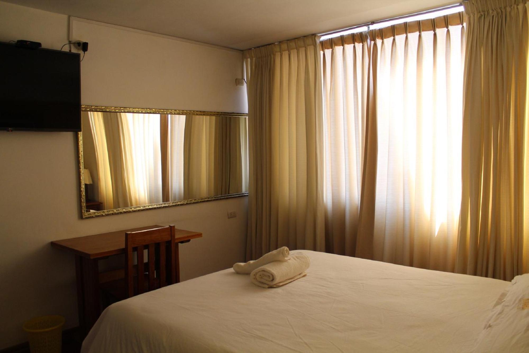 Kaaro Hotel El Buho Puno Exteriör bild