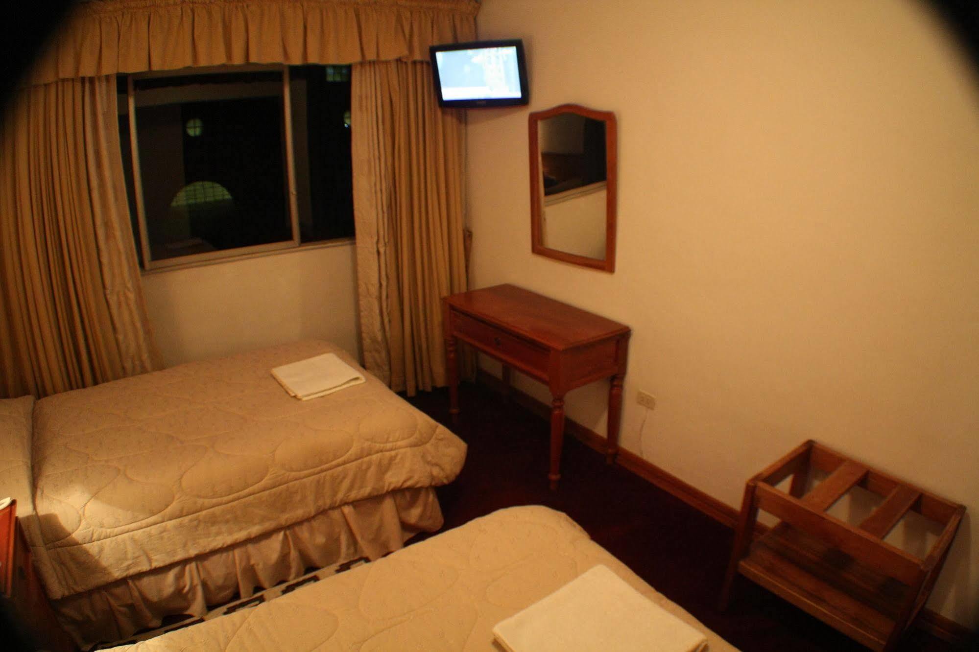 Kaaro Hotel El Buho Puno Exteriör bild